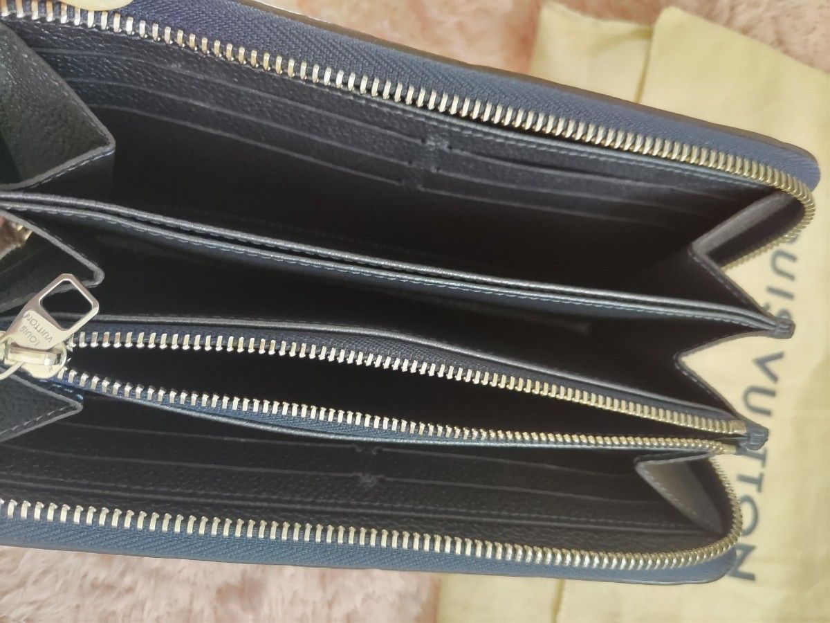 LOUIS VUITTON ジッピーウォレット 美品 メタル スタッズ LOUIS VUITTON ジッピーウォレット 美品 メタル スタッズ