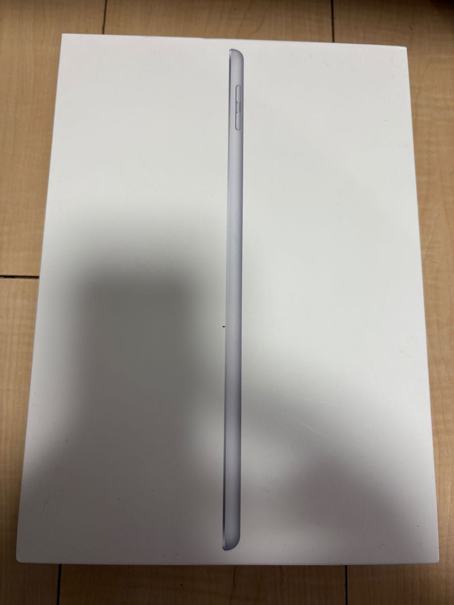 iPad Cellular 32GB シルバー SIMフリー2018年モデル交換未使用 iPad Cellular 32GB シルバー SIMフリー2018年モデル交換未使用