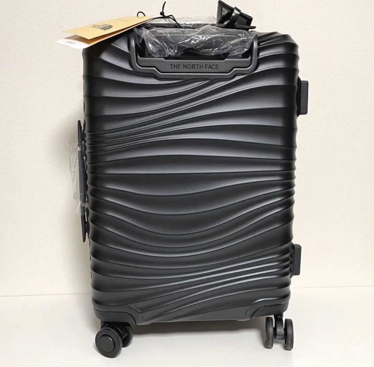 新品未使用 国内未発売 ノースフェイス キャリーバッグ 機内持込 新品未使用 国内未発売 ノースフェイス キャリーバッグ 機内持込