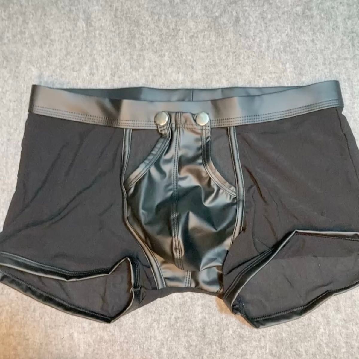 【MJocks】ローライズ ボクサーパンツ フェイクレザー メッシュ 前開き ホック 取り外し可能 テカテカ素材 Mサイズ