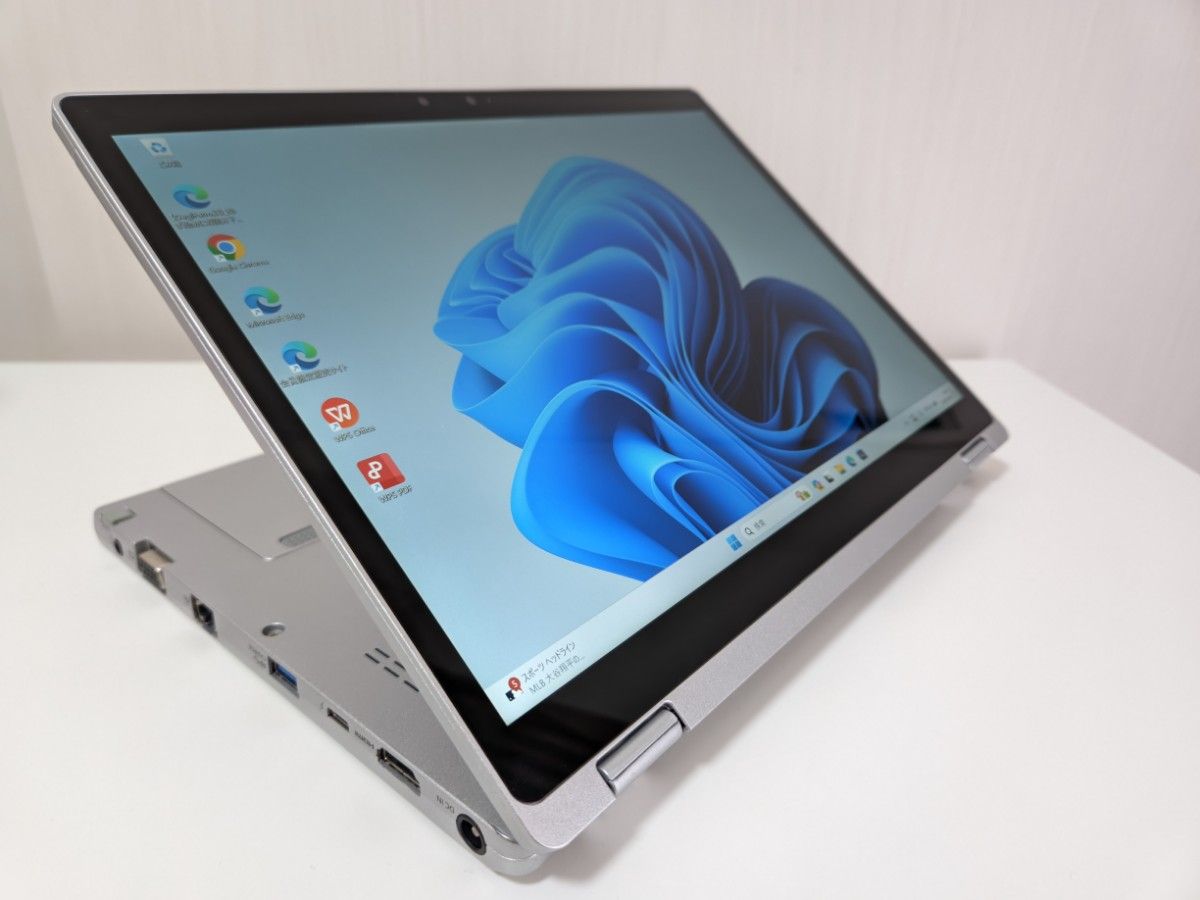 軽量2in1 レッツノート CF-QV8 LTE 第8世代i5/8GB/SSD256GB 高 軽量2in1 レッツノート CF-QV8 LTE 第8世代i5/8GB/SSD256GB 高