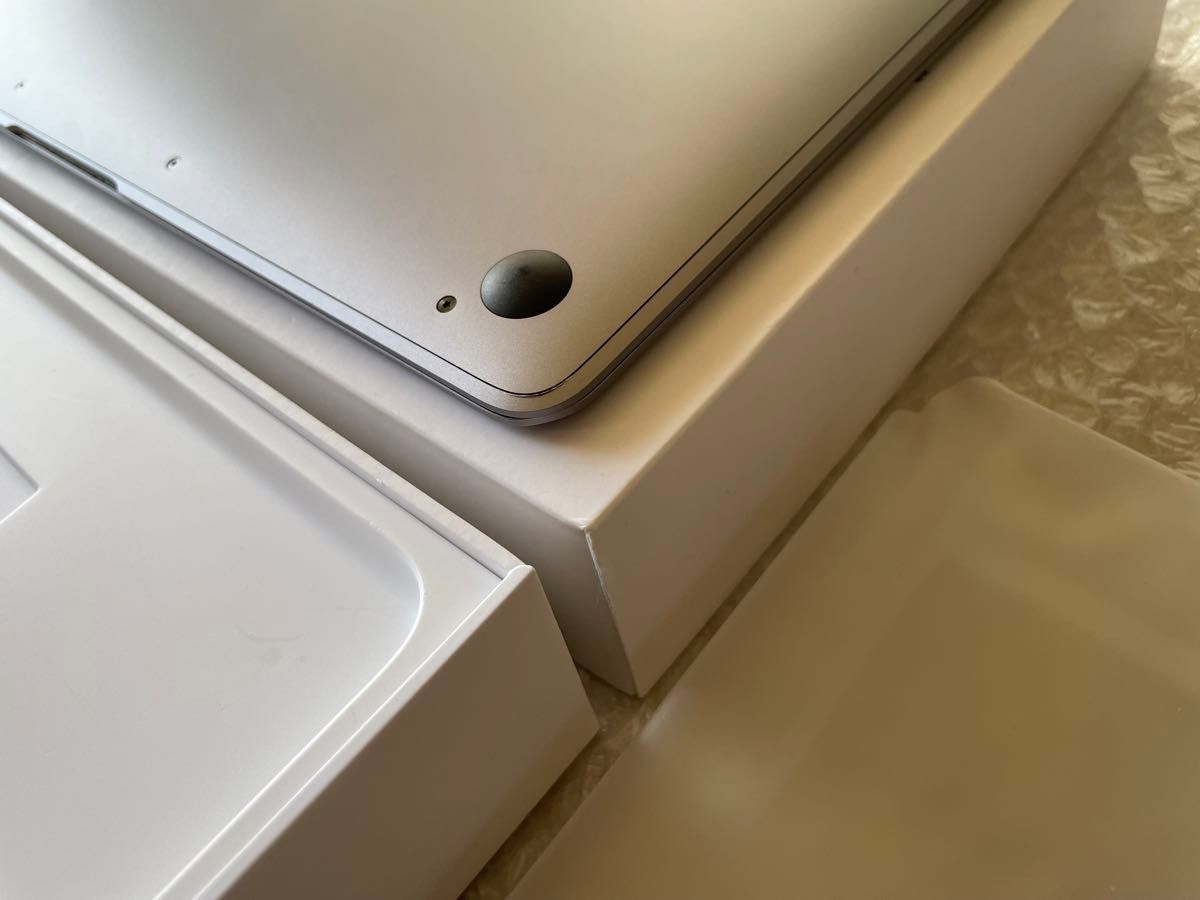 MacBook 12インチ m7 512GB 8GBメモリ 2016 スペースグレイ MacBook 12インチ m7 512GB 8GBメモリ 2016 スペースグレイ