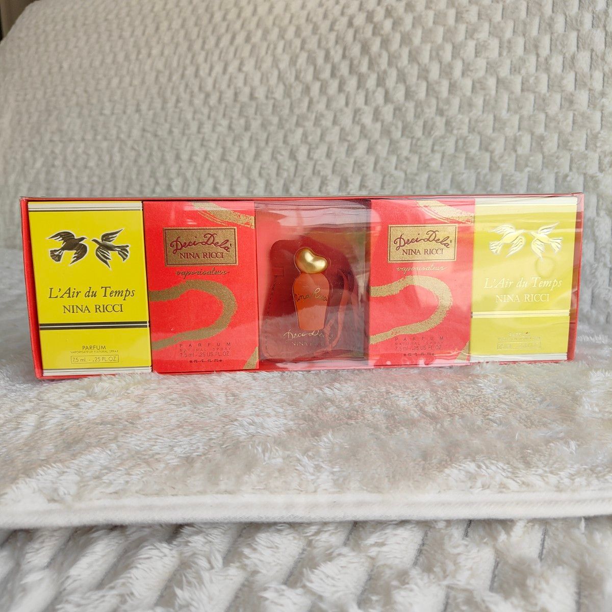 NINA RICCI ミニ香水セット 5本セット|Yahoo!フリマ(旧PayPay NINA RICCI ミニ香水セット 5本セット|Yahoo!フリマ(旧PayPay