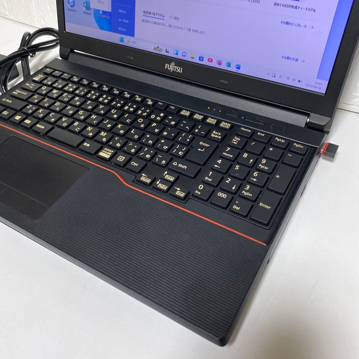 Windows 11 オフィス2024年 Core i5 SSD256GB メモリ8G 富士通 Windows 11 オフィス2024年 Core i5 SSD256GB メモリ8G 富士通