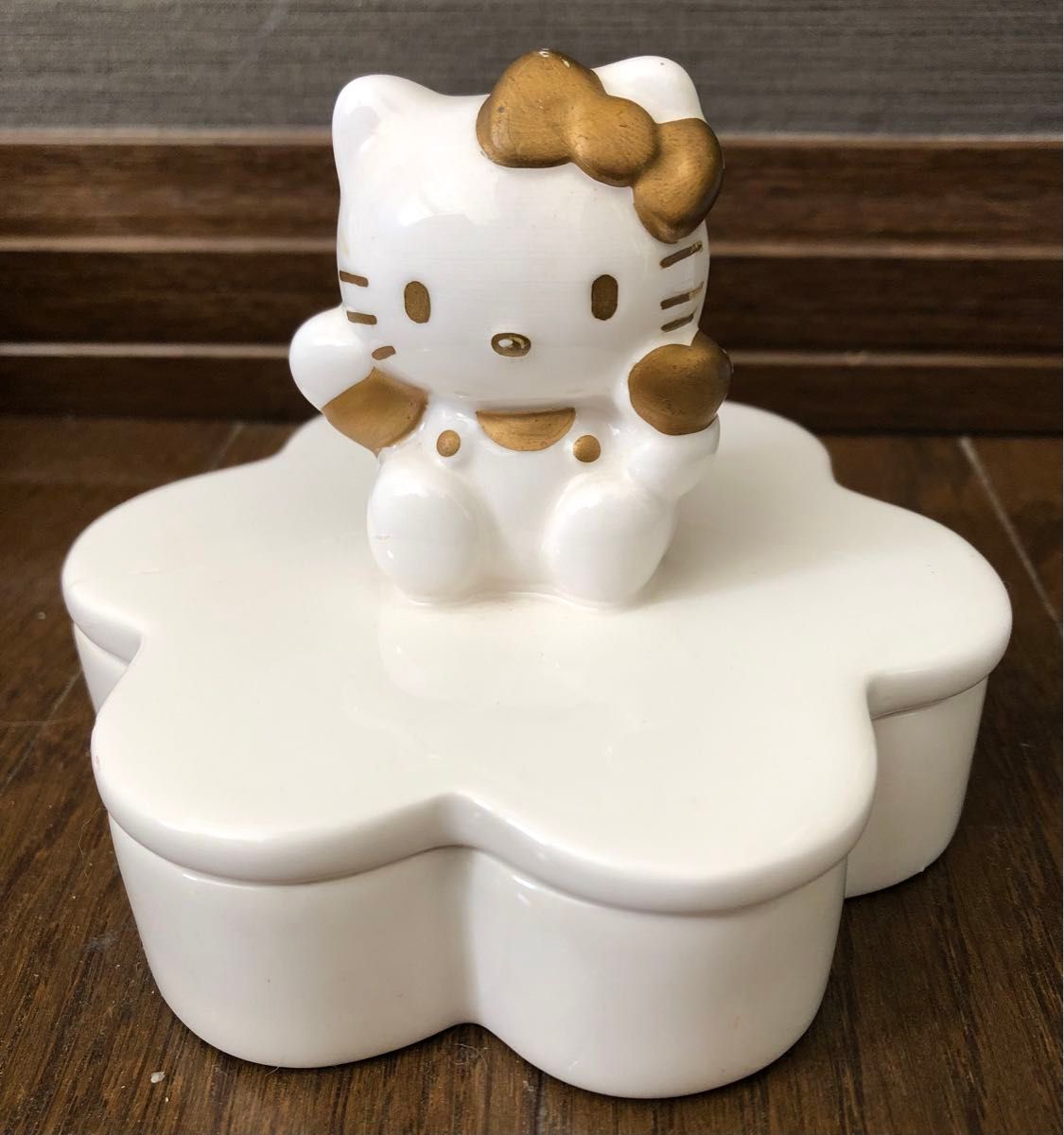 ハローキティ 陶器 小物入れ&ペン立て 2個セット|Yahoo!フリマ ハローキティ 陶器 小物入れ&ペン立て 2個セット|Yahoo!フリマ