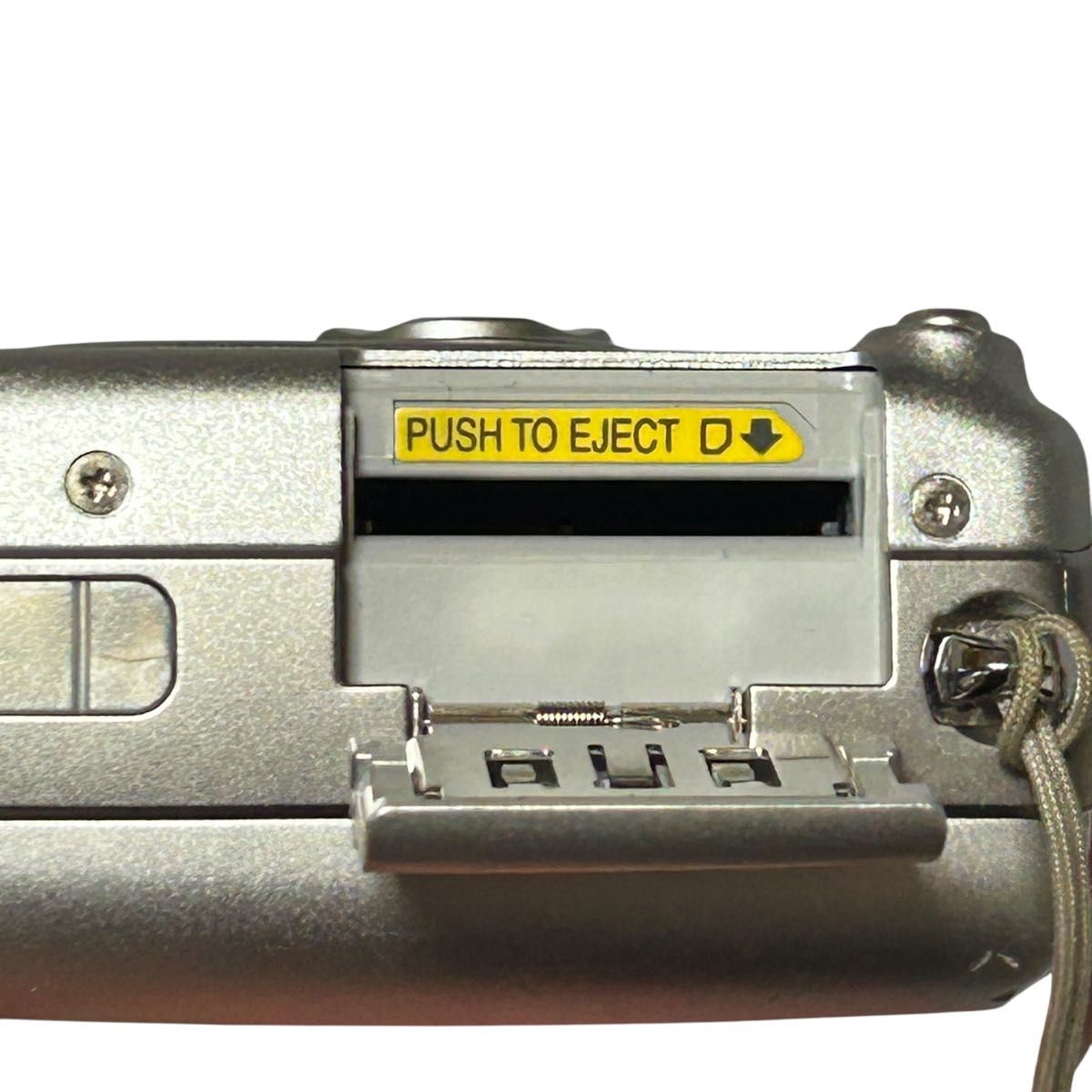 動作良好】Nikon COOLPIX E5200 コンパクトデジタルカメラ 動作良好】Nikon COOLPIX E5200 コンパクトデジタルカメラ