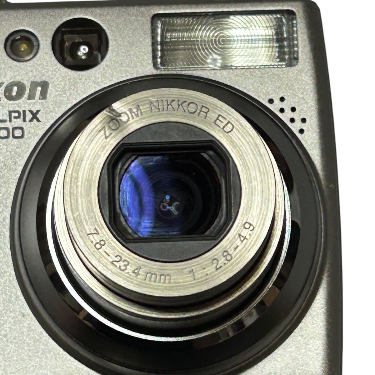 動作良好】Nikon COOLPIX E5200 コンパクトデジタルカメラ 動作良好】Nikon COOLPIX E5200 コンパクトデジタルカメラ