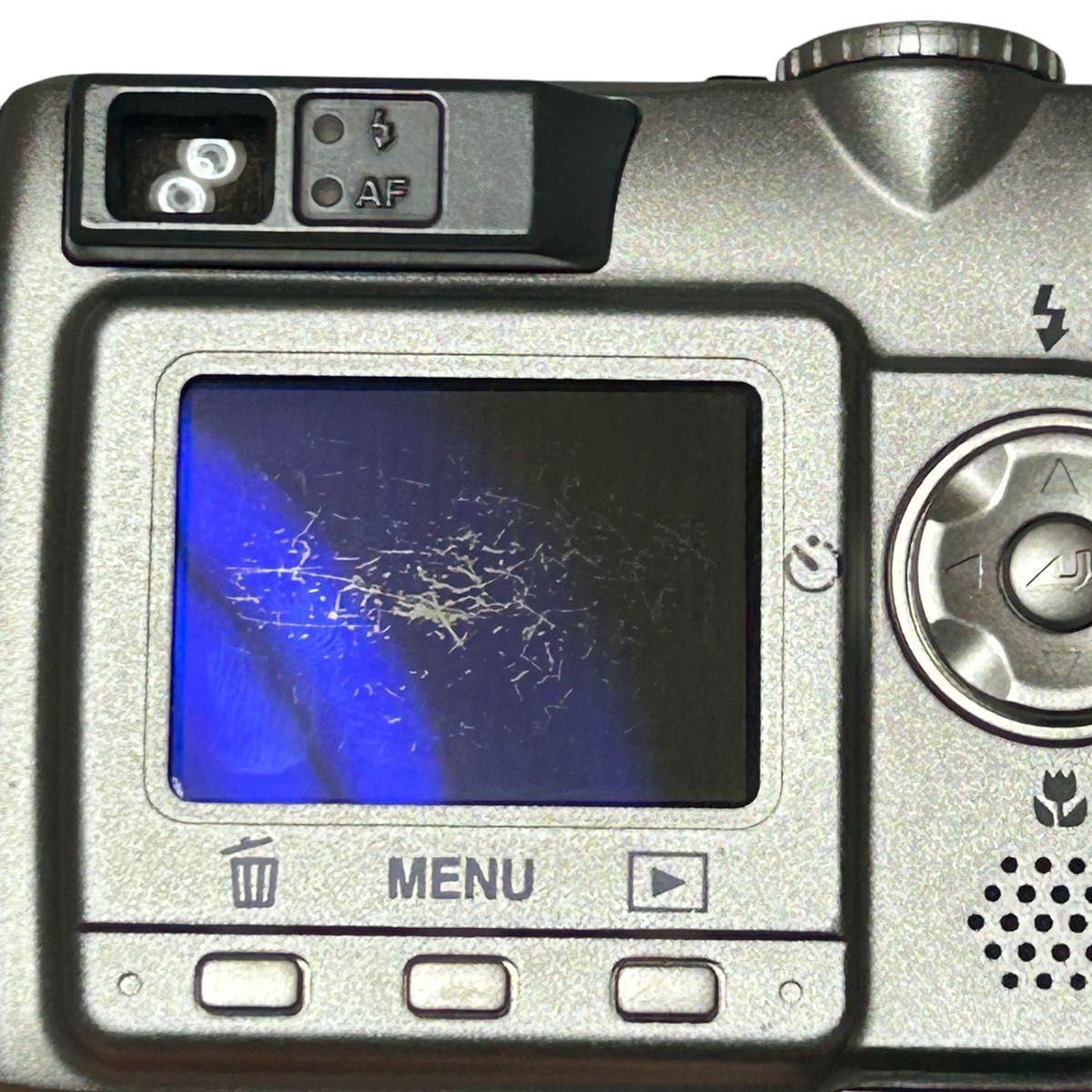 動作良好】Nikon COOLPIX E5200 コンパクトデジタルカメラ 動作良好】Nikon COOLPIX E5200 コンパクトデジタルカメラ