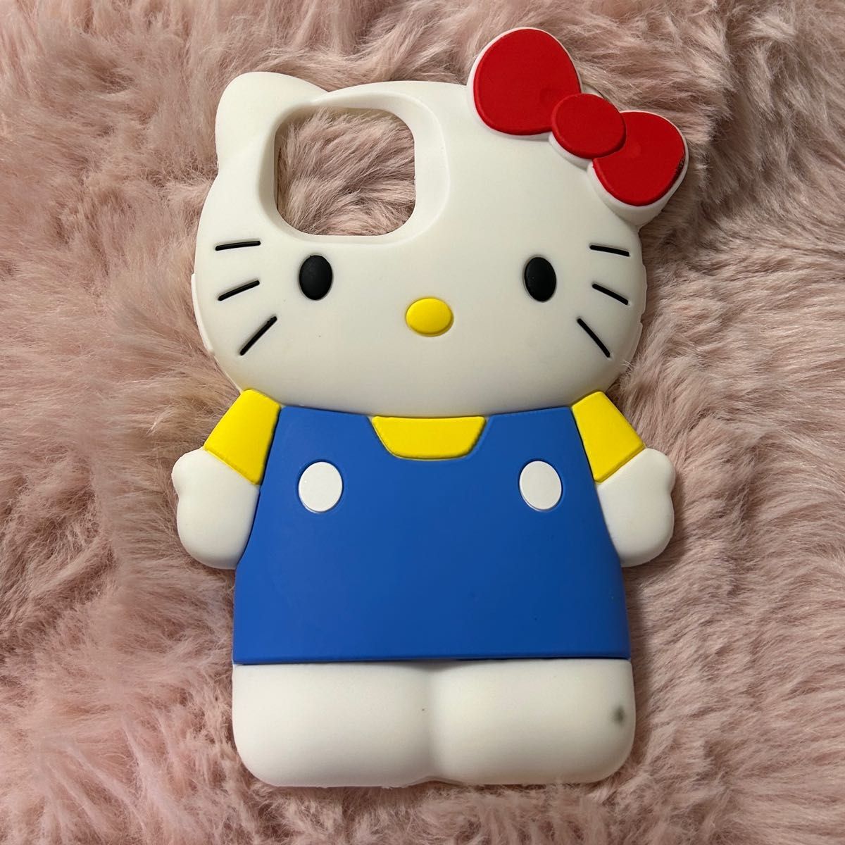 ハローキティ キティちゃん iPhone13/14/15ケース シリコン ハローキティ キティちゃん iPhone13/14/15ケース シリコン