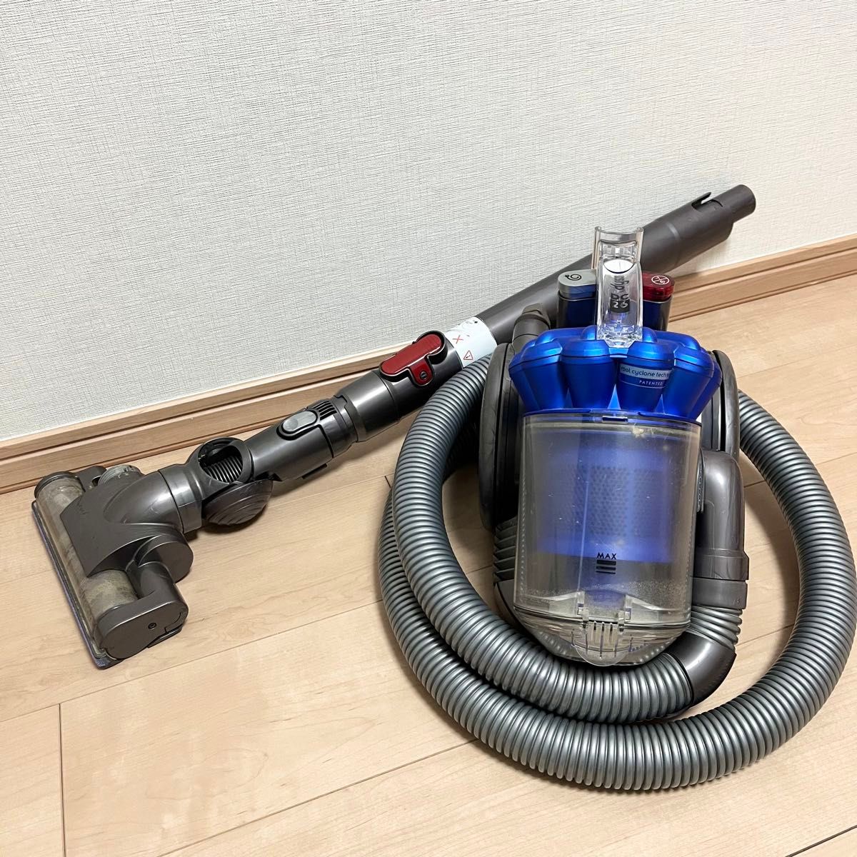 動作良好 ダイソン dyson サイクロン掃除機 キャニスター型 DC26 動作良好 ダイソン dyson サイクロン掃除機 キャニスター型 DC26