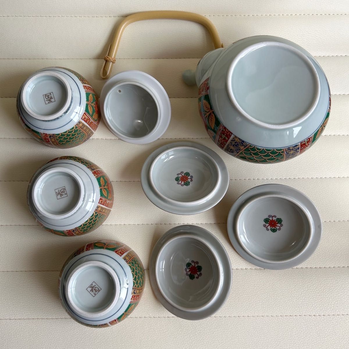 有田焼 金彩古伊万里 茶器セット 蓋付き湯呑み揃 急須 色絵 汲出 有田焼 金彩古伊万里 茶器セット 蓋付き湯呑み揃 急須 色絵 汲出