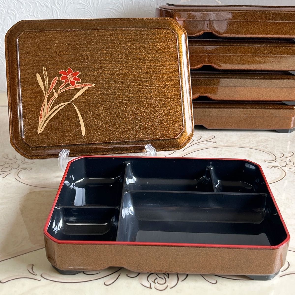 漆器 幕の内弁当箱 弁当箱 松花堂弁当 5客 蓋付き仕切り付き皿 漆器 幕の内弁当箱 弁当箱 松花堂弁当 5客 蓋付き仕切り付き皿
