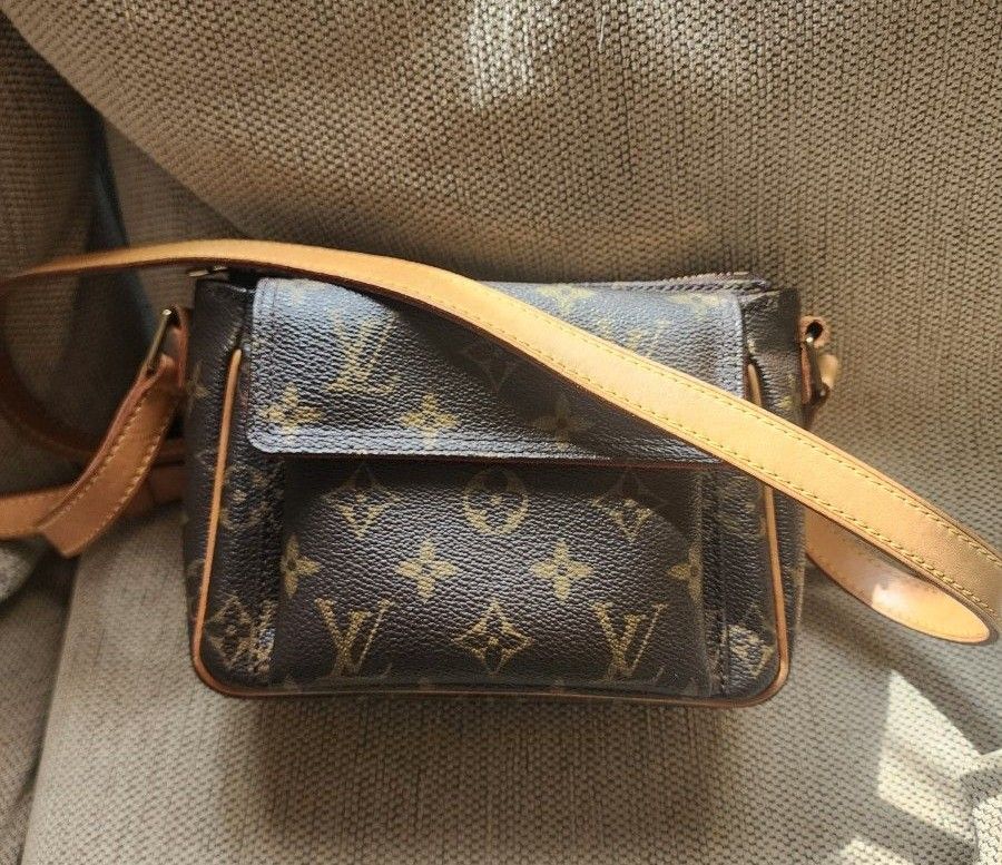 LOUIS VUITTON ルイヴィトン ヴィバシテPM ショルダーバッグ LOUIS VUITTON ルイヴィトン ヴィバシテPM ショルダーバッグ