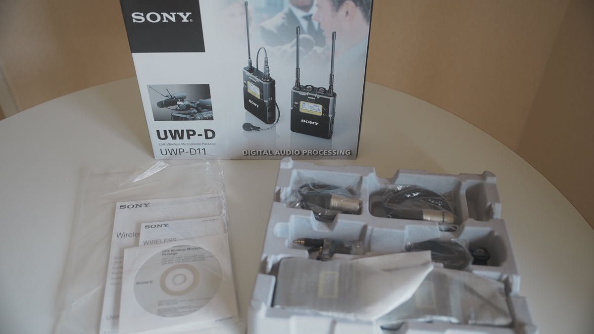 ほぼ未使用) ソニー ワイヤレスマイクロホンパッケージUWP-D11 ほぼ未使用) ソニー ワイヤレスマイクロホンパッケージUWP-D11