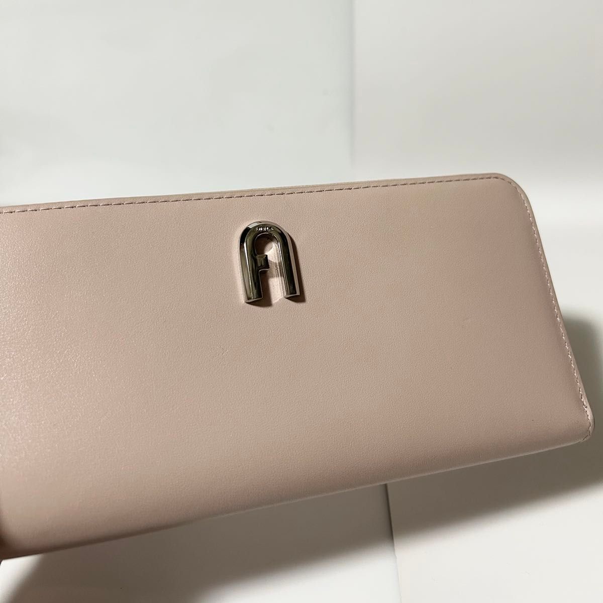 美品 FURLA フルラ レザー ラウンドファスナー 長財布|Yahoo 美品 FURLA フルラ レザー ラウンドファスナー 長財布|Yahoo