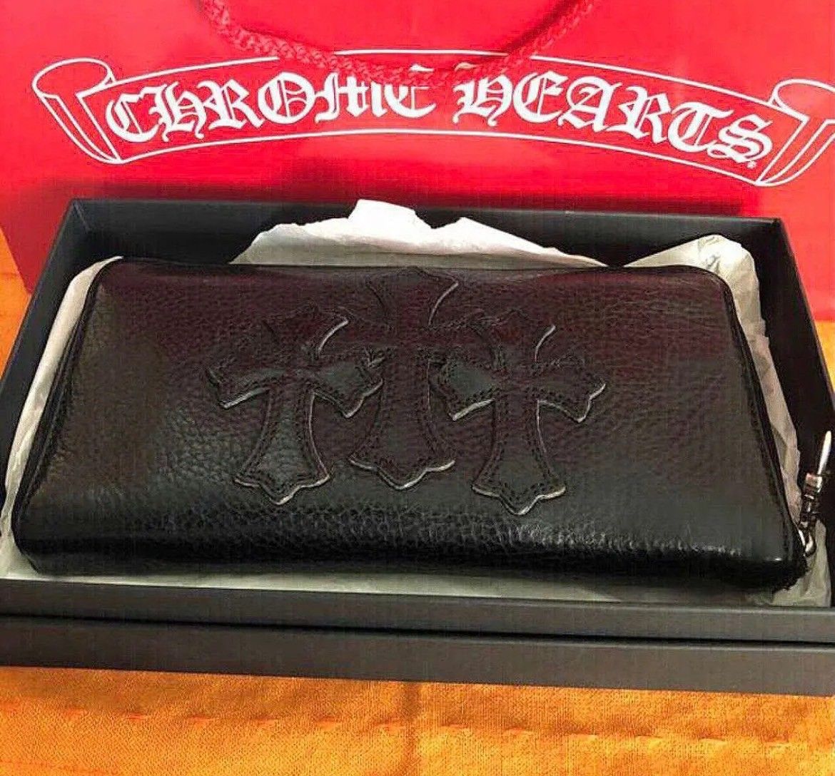 正規超美品 クロムハーツ セメタリークロスウォレット 財布 正規超美品 クロムハーツ セメタリークロスウォレット 財布