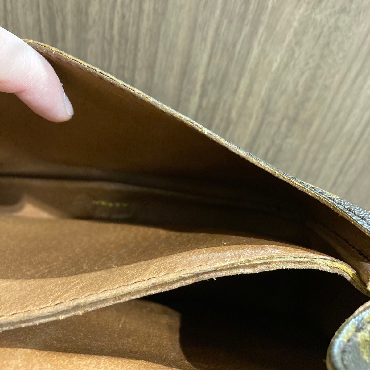 LOUIS VUITTON ルイヴィトン モノグラム カルトシエール LOUIS VUITTON ルイヴィトン モノグラム カルトシエール