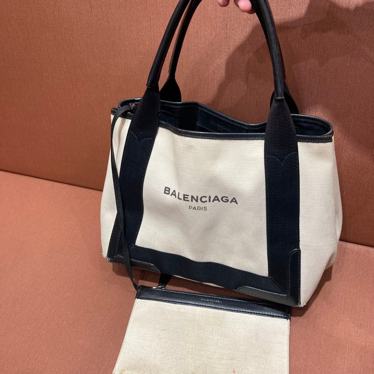 BALENCIAGA バレンシアガ ネイビーカバスS トートバッグ BALENCIAGA バレンシアガ ネイビーカバスS トートバッグ