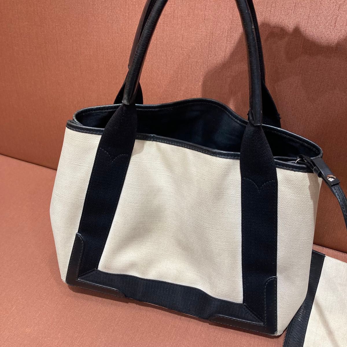 BALENCIAGA バレンシアガ ネイビーカバスS トートバッグ BALENCIAGA バレンシアガ ネイビーカバスS トートバッグ
