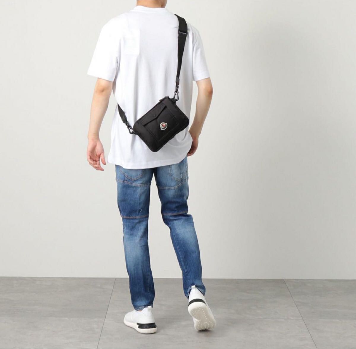 MONCLER モンクレール ショルダーバッグ 2WAY ボディバッグ MONCLER モンクレール ショルダーバッグ 2WAY ボディバッグ