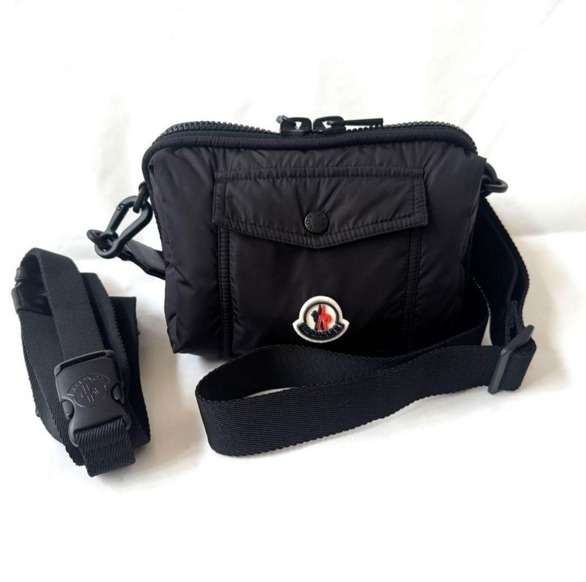 MONCLER モンクレール ショルダーバッグ 2WAY ボディバッグ MONCLER モンクレール ショルダーバッグ 2WAY ボディバッグ