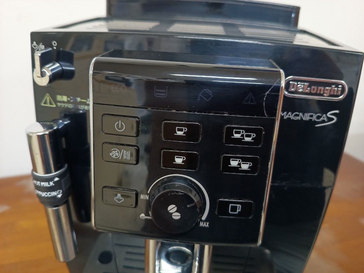 動作確認済み 全自動エスプレッソマシン デロンギマグニフィカS 動作確認済み 全自動エスプレッソマシン デロンギマグニフィカS