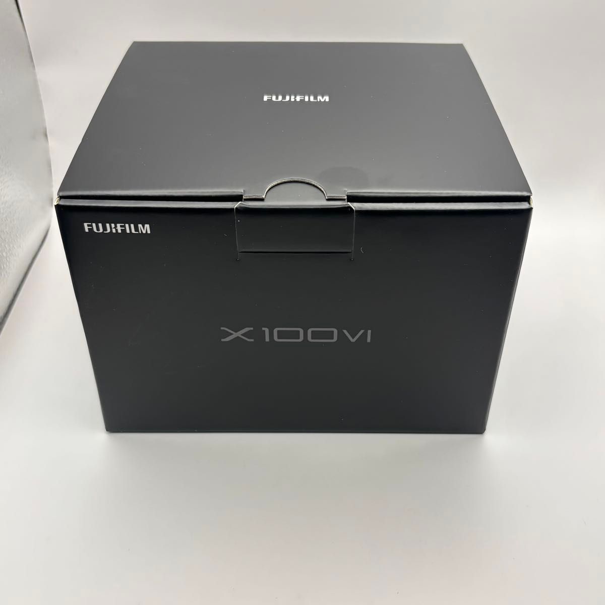 新品未使用未開封 富士フイルム FUJIFILM X100VI デジタルカメラ 新品未使用未開封 富士フイルム FUJIFILM X100VI デジタルカメラ