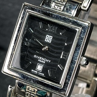 美品 GIVENCHY ジバンシィ 腕時計 クオーツ アナログ カレンダー 美品 GIVENCHY ジバンシィ 腕時計 クオーツ アナログ カレンダー