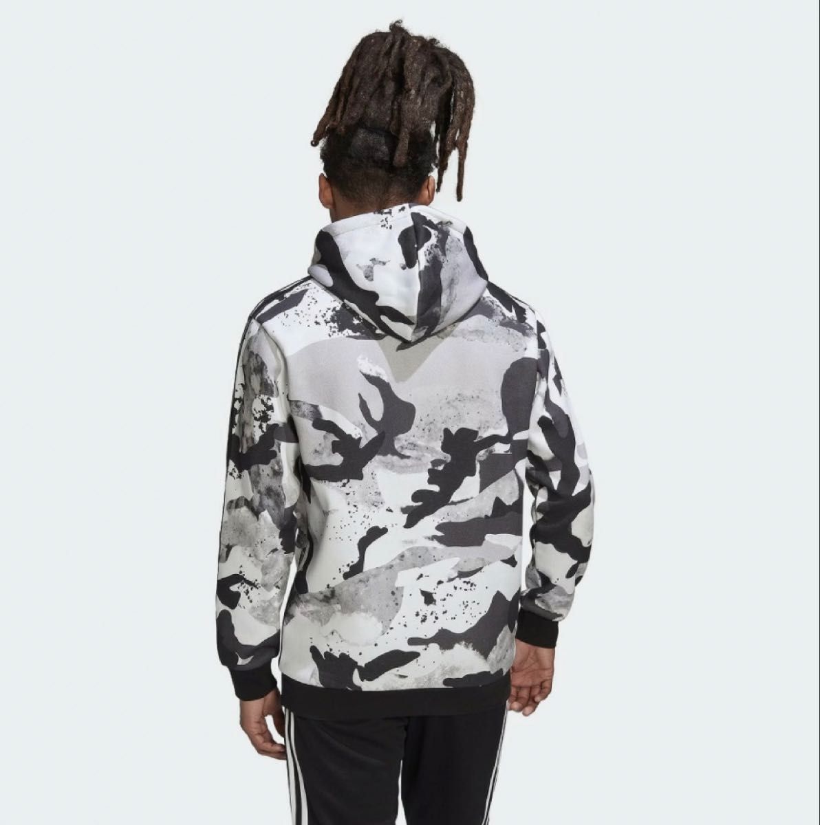 adidas Originals カモシリーズ総柄パーカー HK2805スウェット adidas Originals カモシリーズ総柄パーカー HK2805スウェット