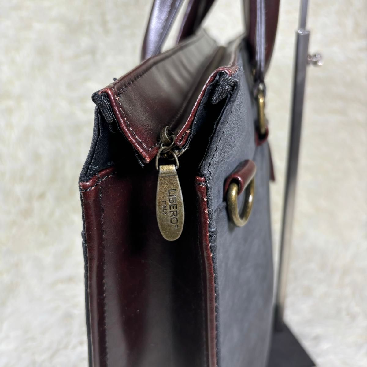 極美品】 MTSTYLE ビジネスバッグ ネイビー レザー ワン 極美品】 MTSTYLE ビジネスバッグ ネイビー レザー ワン
