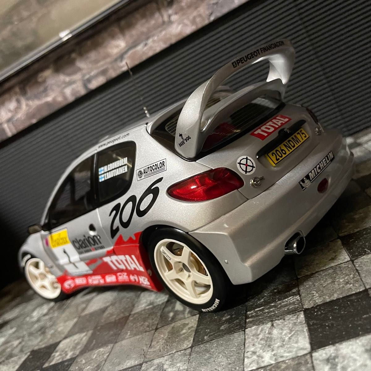 1/18 AUTOart プジョー 206 WRC 2001 モンテカルロラリー|Yahoo 1/18 AUTOart プジョー 206 WRC 2001 モンテカルロラリー|Yahoo
