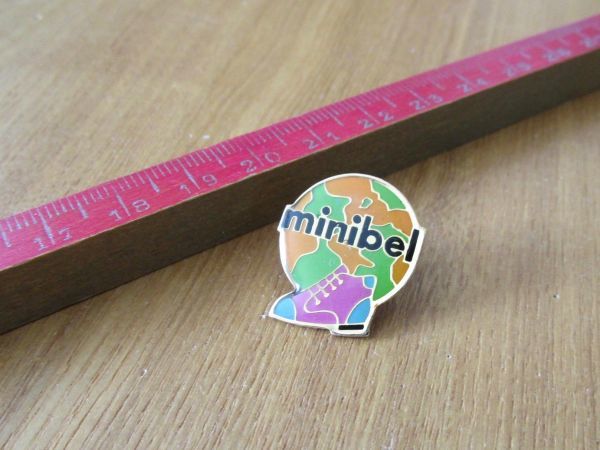 古いピンバッジ：minibel 靴 広告 その他 ピンズ +R_画像3