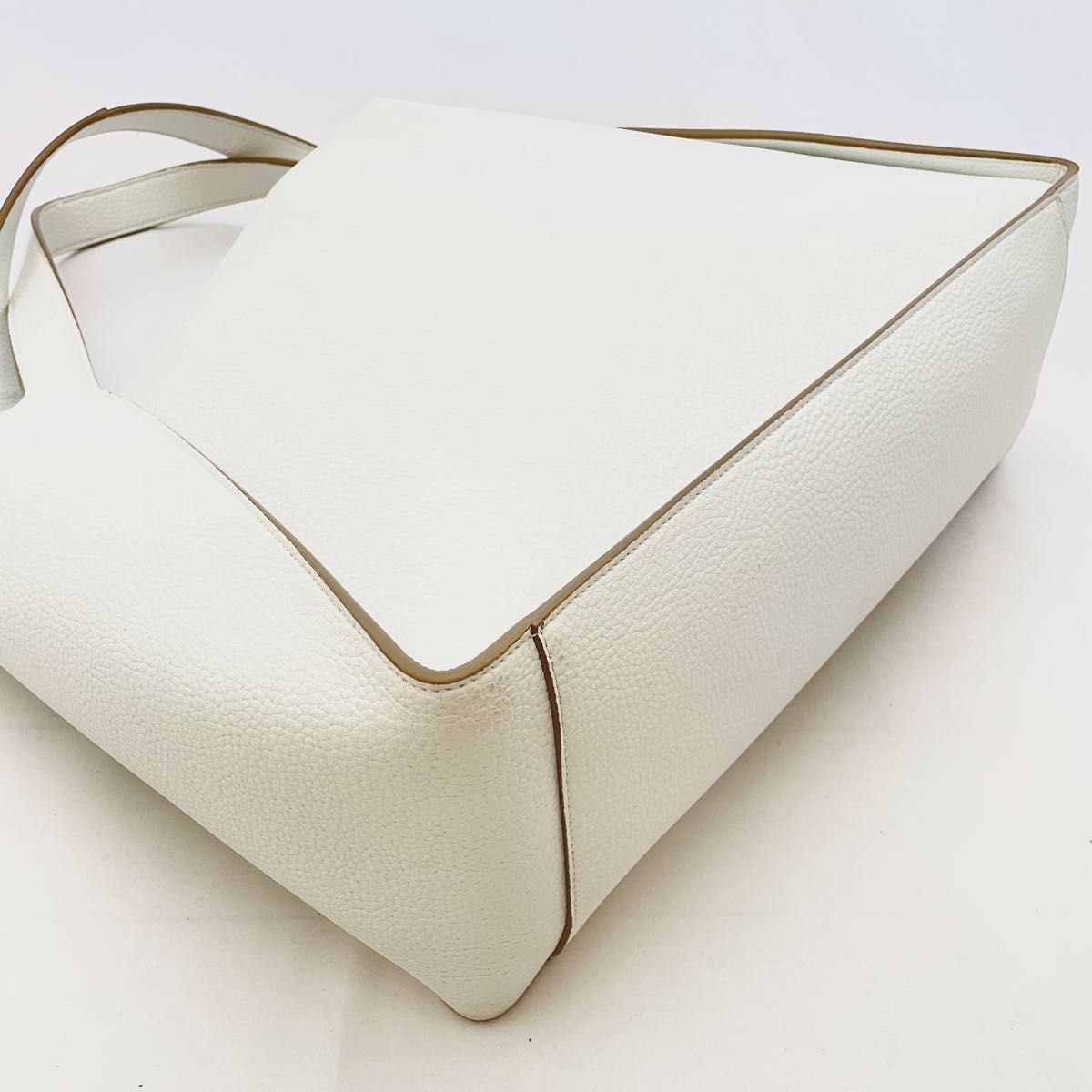 美品 STELLA McCARTNEY ステラマッカートニー パンチングロゴ 美品 STELLA McCARTNEY ステラマッカートニー パンチングロゴ