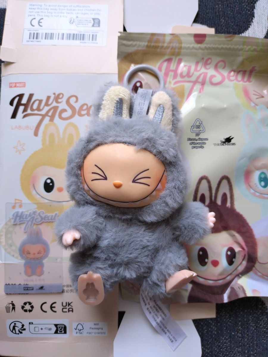 POP MART LABUBU Have A Seat ぬいぐるみ ライトグレー HEHE POP MART LABUBU Have A Seat ぬいぐるみ ライトグレー HEHE