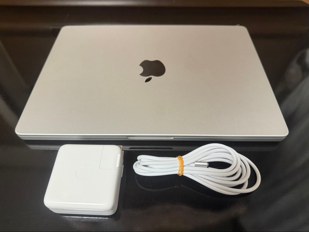 MacBook Pro 14インチ M4 メモリ16GB/SSD1TB|Yahoo!フリマ(旧 MacBook Pro 14インチ M4 メモリ16GB/SSD1TB|Yahoo!フリマ(旧