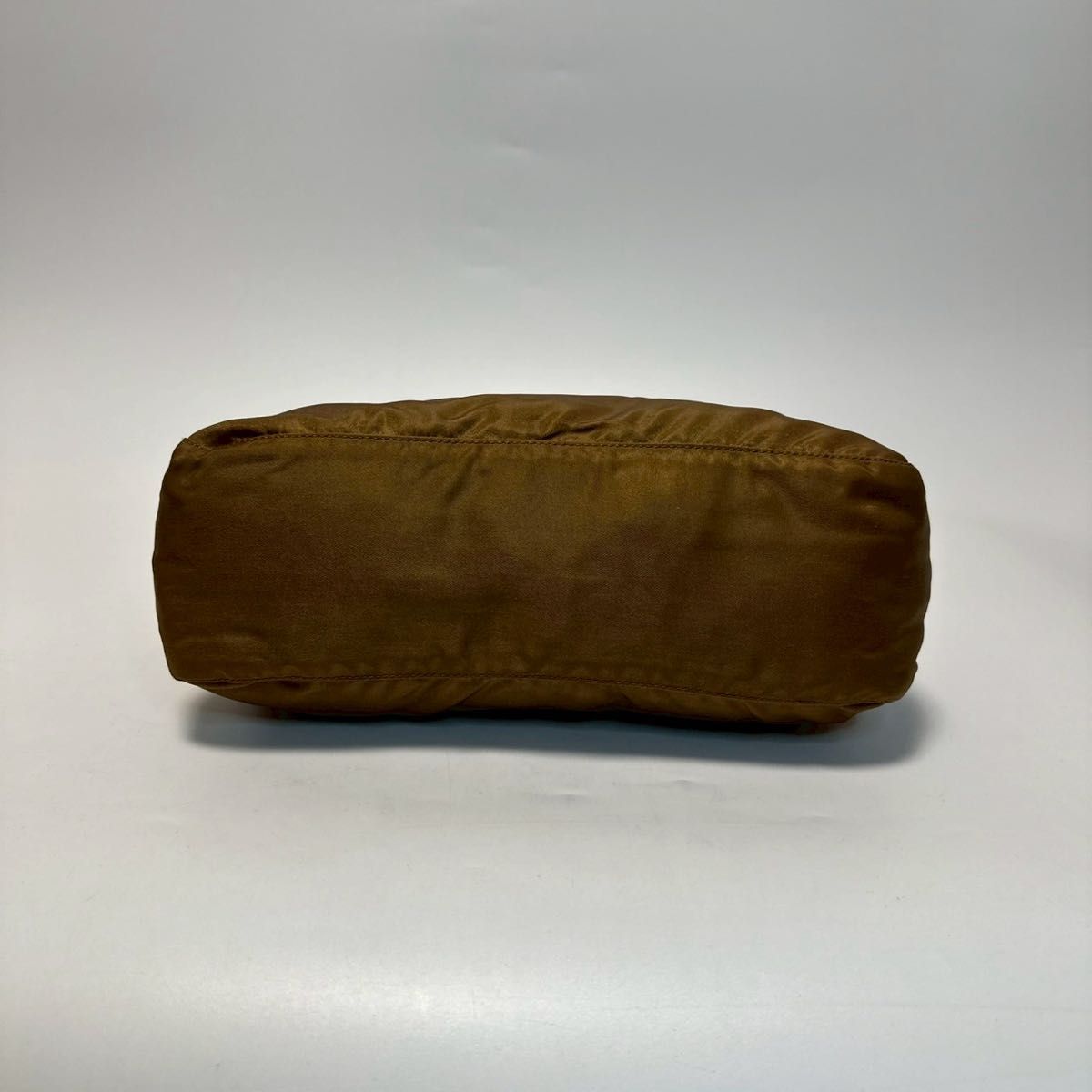 m01【美品】プラダ 三角ロゴ ナイロン レザー カメラバッグ m01【美品】プラダ 三角ロゴ ナイロン レザー カメラバッグ