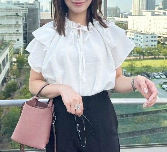 TOD'Sトッズ タイムレス マイクロ バッグ 限定色 桜色 定価152 TOD'Sトッズ タイムレス マイクロ バッグ 限定色 桜色 定価152