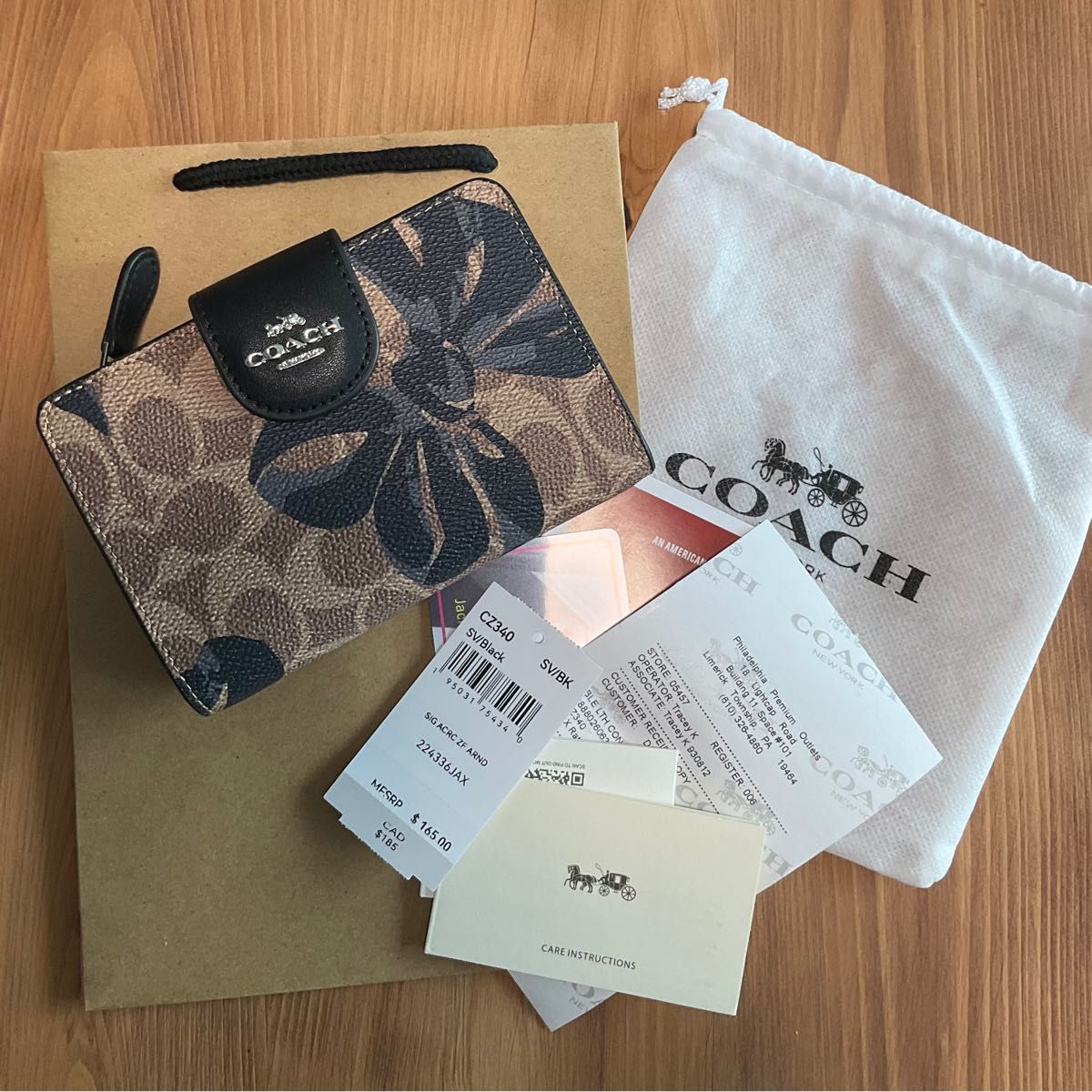 新品 コーチ COACH 二つ折り財布 シグネチャー リボン 新品 コーチ COACH 二つ折り財布 シグネチャー リボン