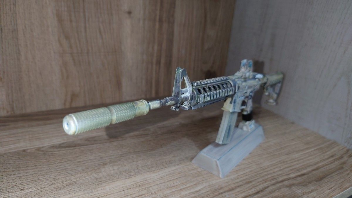 1/3スケール ミニチュアライフル AR15 カモフラージュバージョン 1/3スケール ミニチュアライフル AR15 カモフラージュバージョン