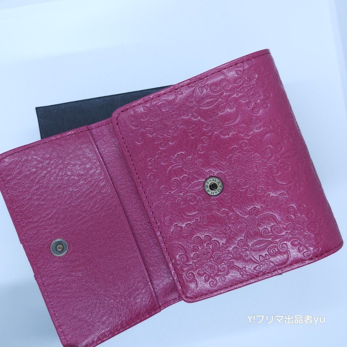 新品 ANNA SUI ヴィンテージローズ ガマ口 折り財布 マゼンタ 新品 ANNA SUI ヴィンテージローズ ガマ口 折り財布 マゼンタ