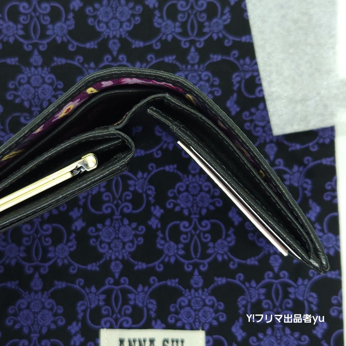 新品 ANNA SUI キーホール ガマ口 がま口 折り財布 ブラック 新品 ANNA SUI キーホール ガマ口 がま口 折り財布 ブラック