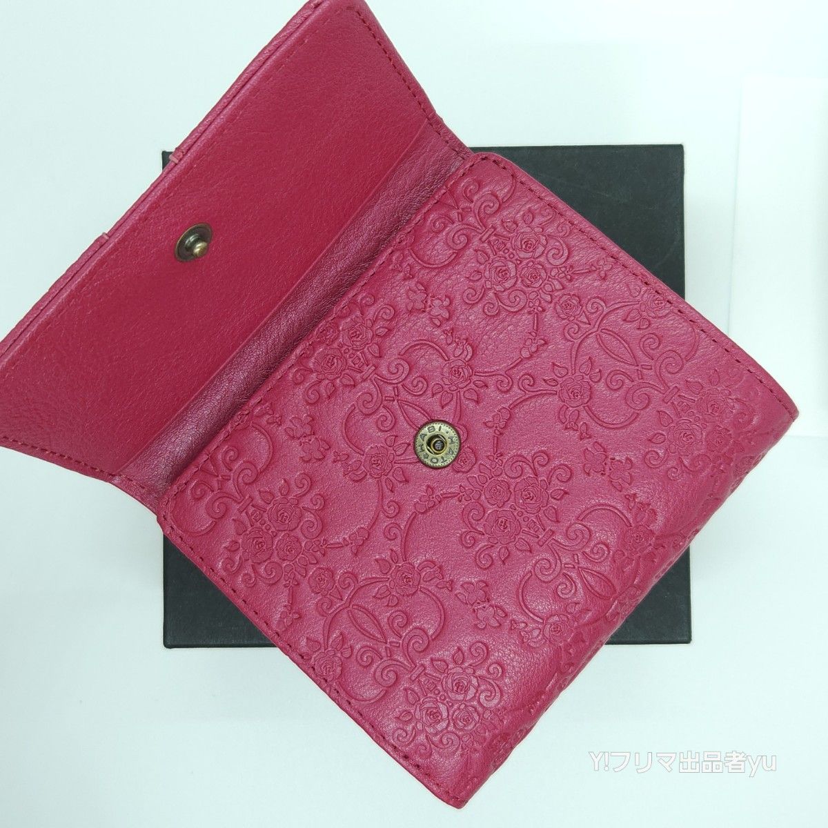 新品 ANNA SUI ヴィンテージローズ ガマ口 折り財布 マゼンタ 新品 ANNA SUI ヴィンテージローズ ガマ口 折り財布 マゼンタ
