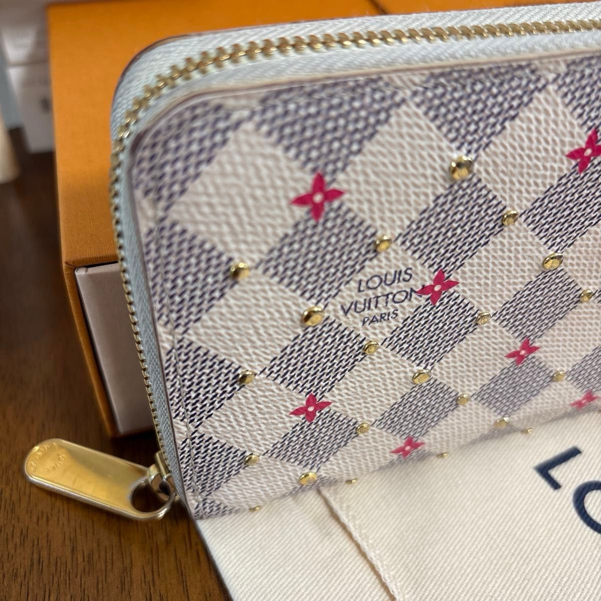 LOUIS VUITTON ルイヴィトン ジッピーウォレット 長財布 限定品 LOUIS VUITTON ルイヴィトン ジッピーウォレット 長財布 限定品