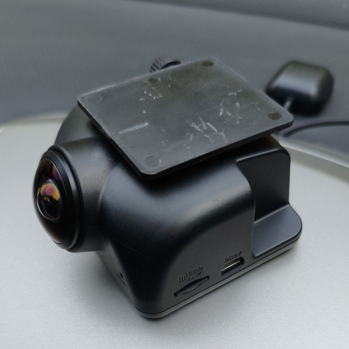 ユピテル Q-21 全周囲360° ドライブレコーダー 本体のみ ユピテル Q-21 全周囲360° ドライブレコーダー 本体のみ