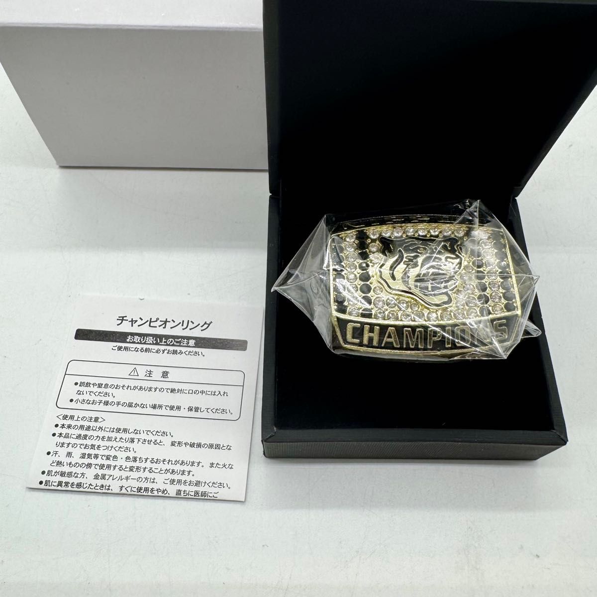 阪神タイガース】 2024年甲子園年間シート会員特典 チャンピオン 阪神タイガース】 2024年甲子園年間シート会員特典 チャンピオン