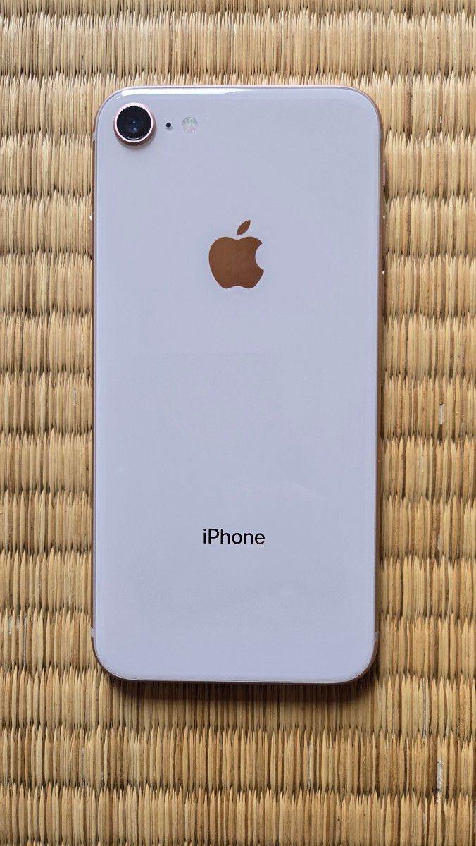 iPhone8 64GB ゴールド SIMフリー バッテリー100% フィルム iPhone8 64GB ゴールド SIMフリー バッテリー100% フィルム
