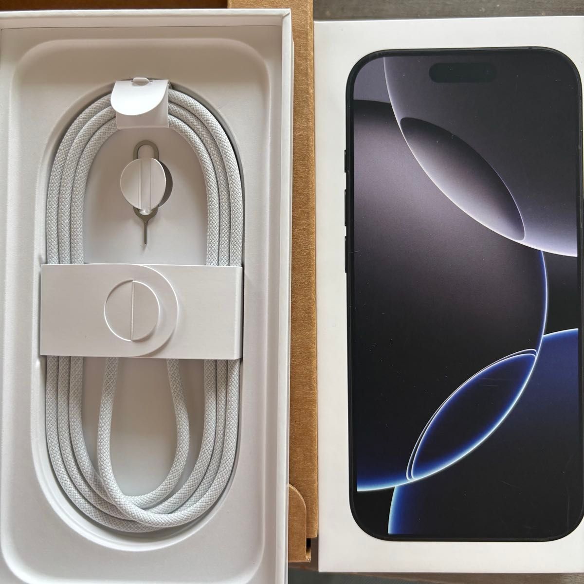 極美品 iPhone16 Pro 256GB ブラックチタニウム|Yahoo!フリマ 極美品 iPhone16 Pro 256GB ブラックチタニウム|Yahoo!フリマ