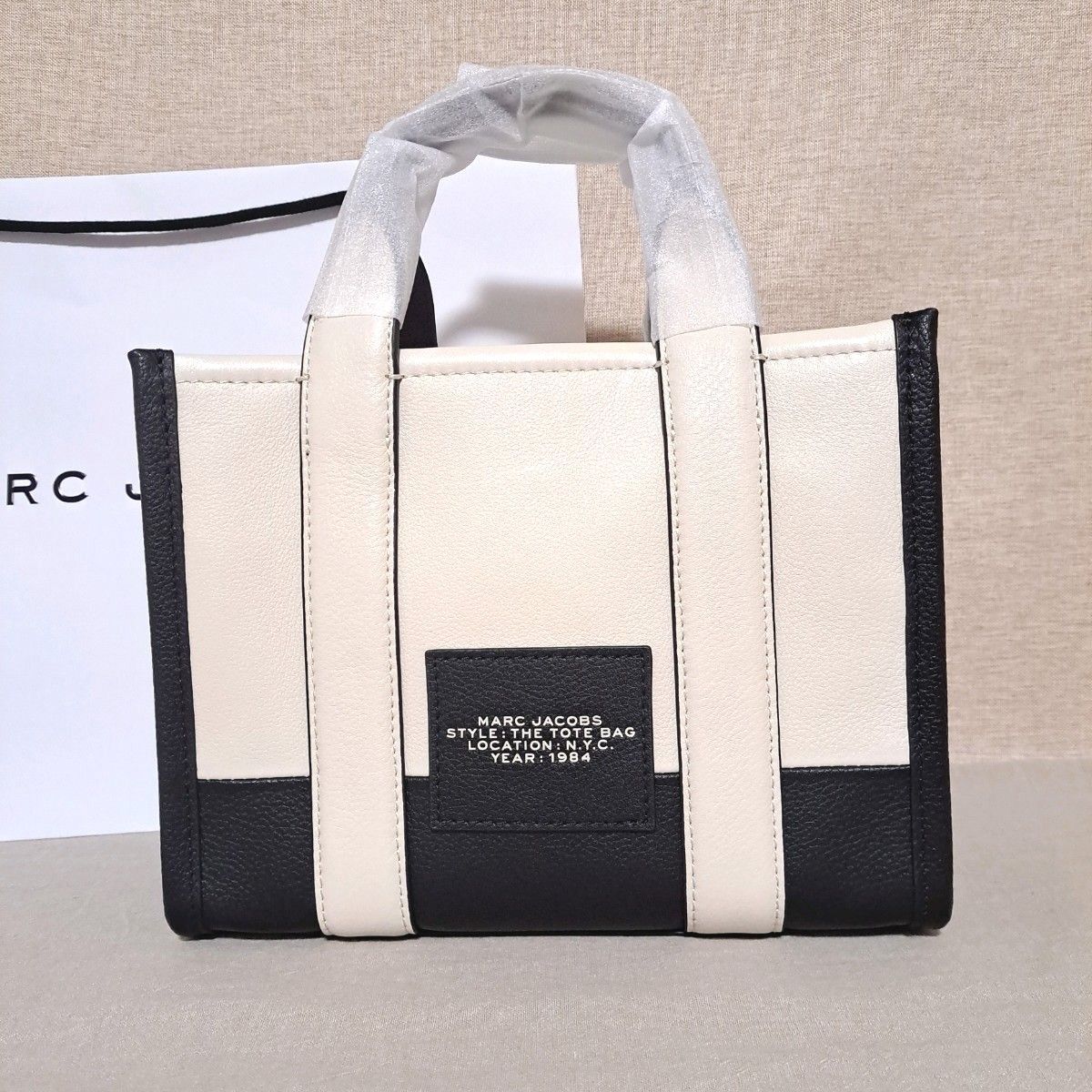 MARC JACOBS トートバッグ ショルダーバッグ ハンドバッグ 斜め MARC JACOBS トートバッグ ショルダーバッグ ハンドバッグ 斜め