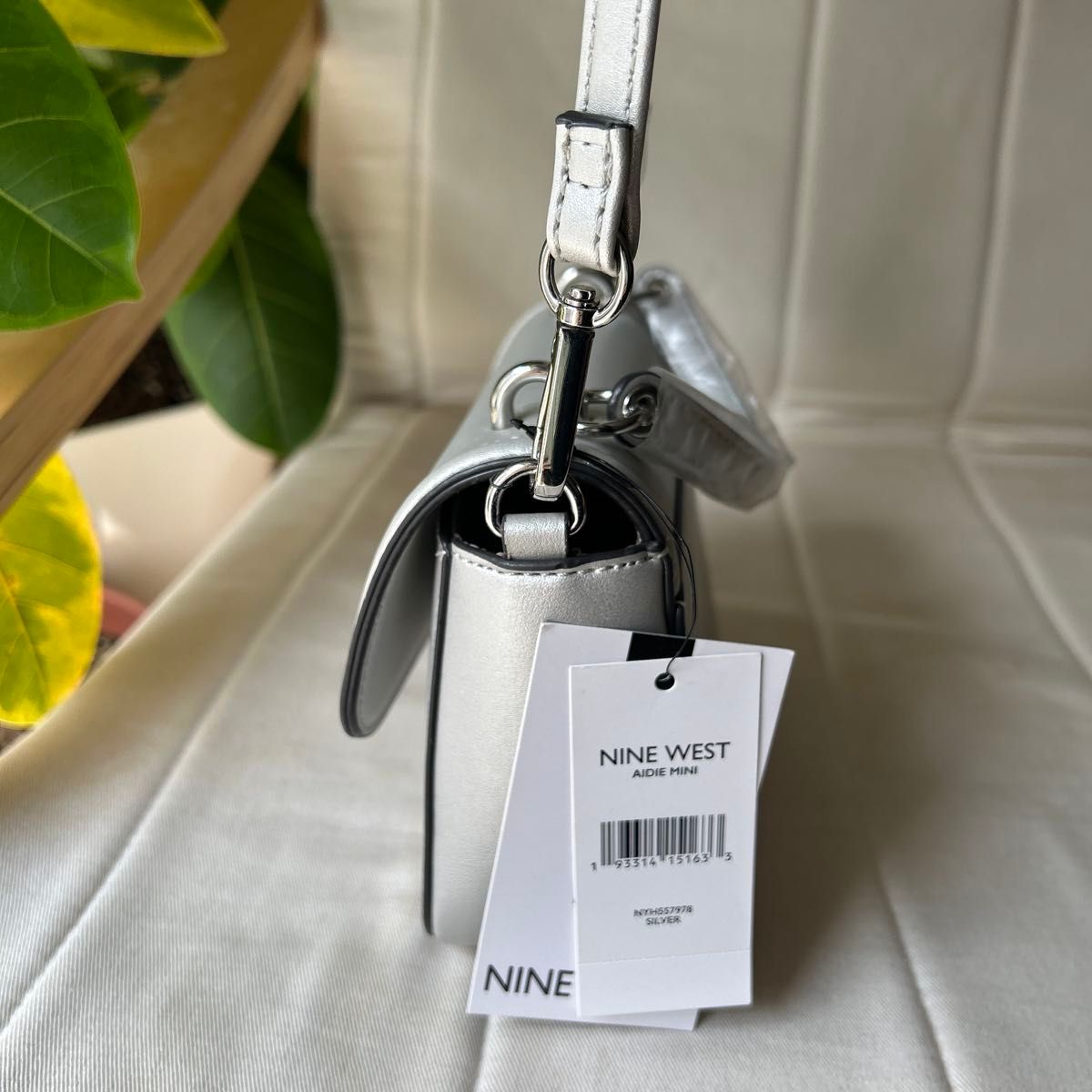 新品 NINE WEST】ナインウエスト 2way ミニ ショルダーバッグ 新品 NINE WEST】ナインウエスト 2way ミニ ショルダーバッグ