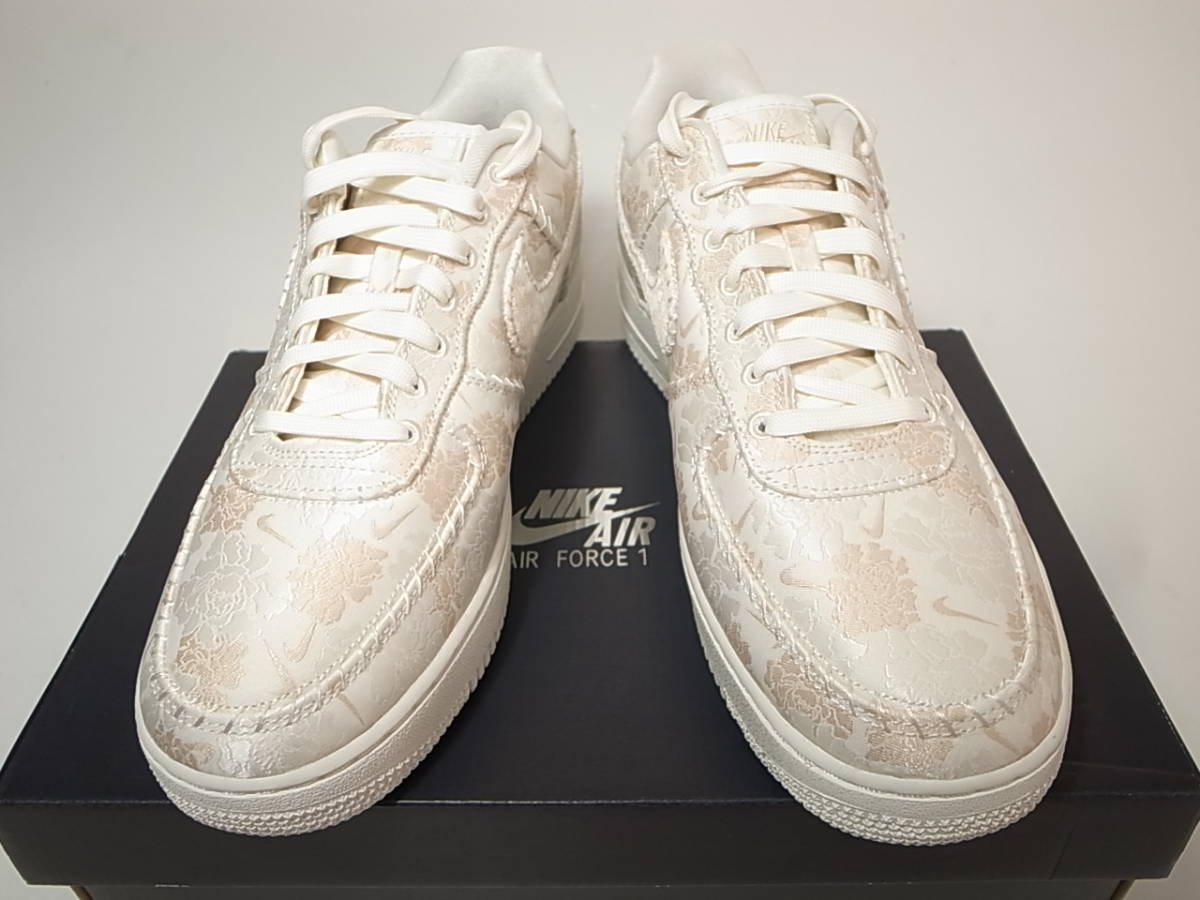 [ free shipping ]NIKE AIR FORCE 1 \'07 PRM 3 Air Force 1 premium floral print swoshuSWOOSH pearl satin AT4144-100 US11/29cm new goods 